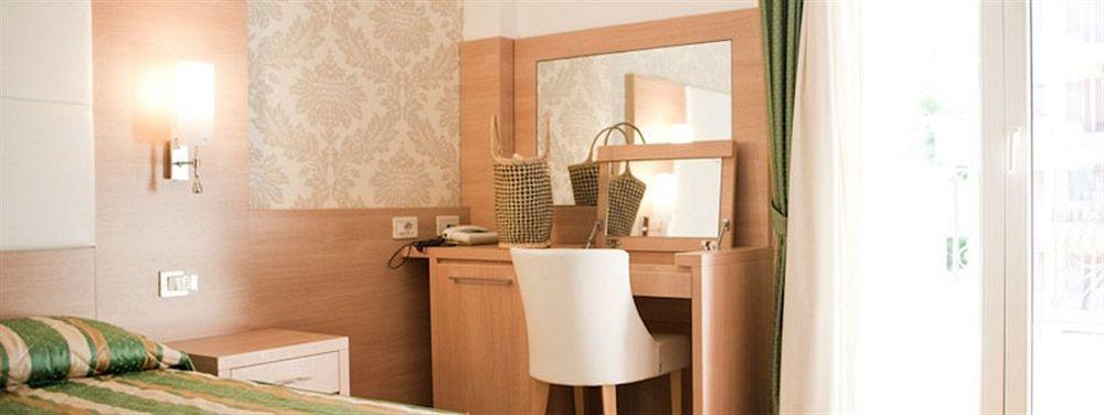 Hotel Michelangelo Bellaria-Igea Marina Extérieur photo