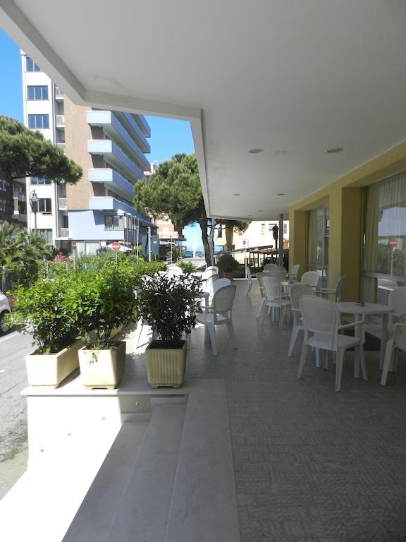 Hotel Michelangelo Bellaria-Igea Marina Extérieur photo